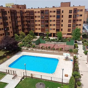 Charming Airport Apartamento Madrid